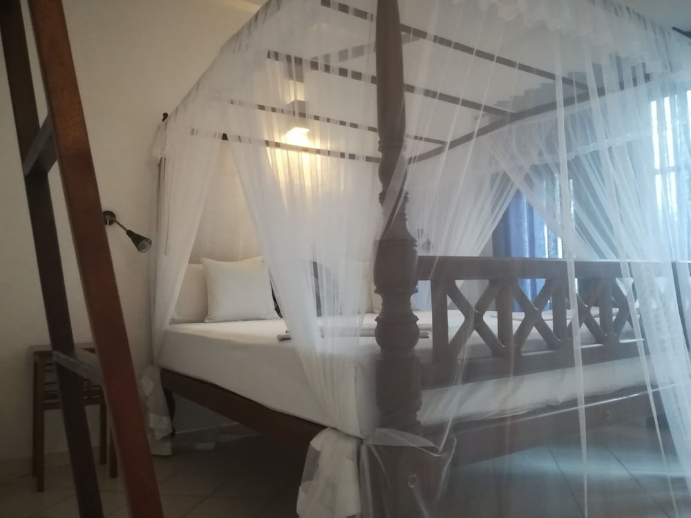 Unawatuna Nor Lanka Hotel 47/48