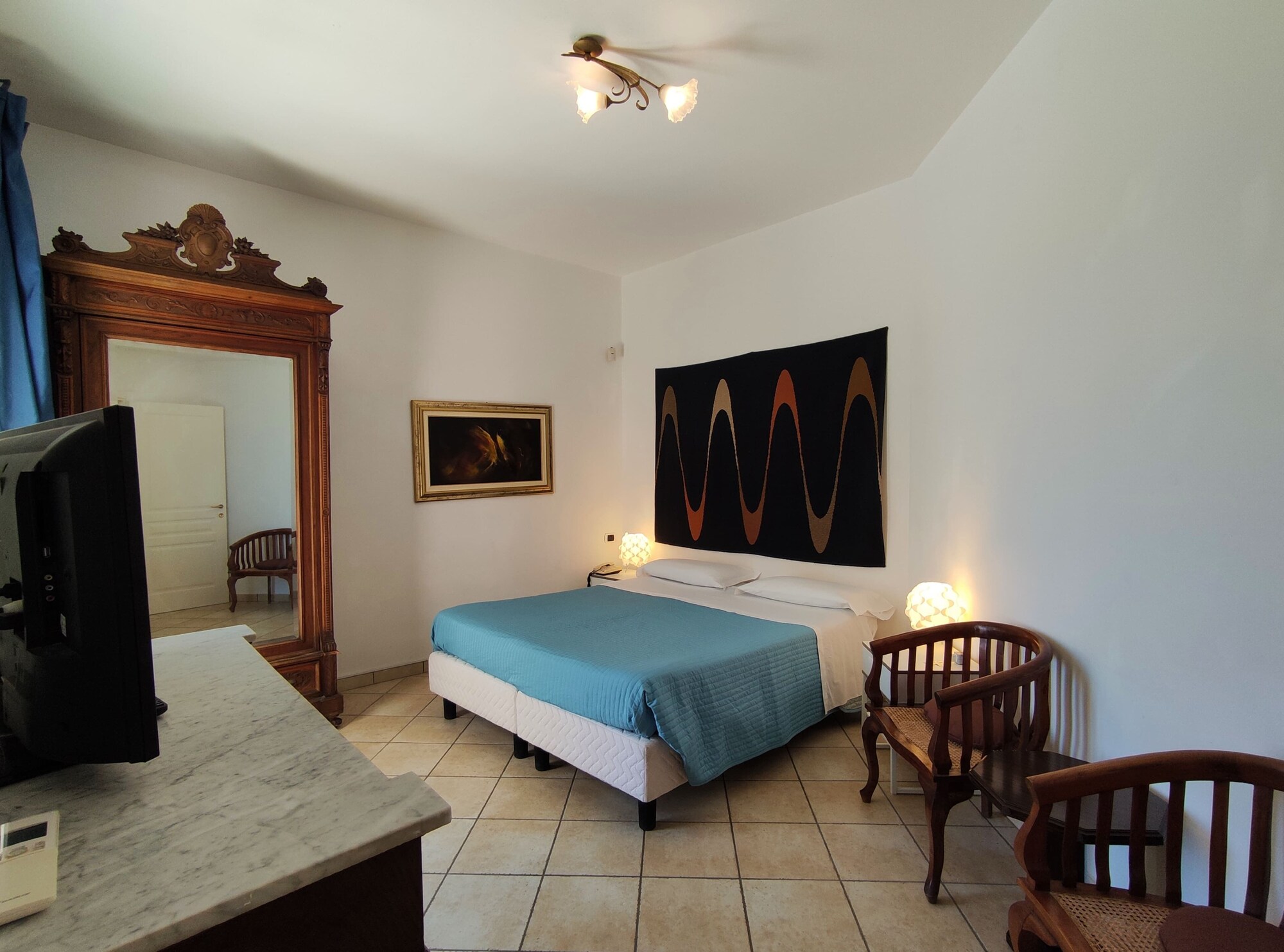 2 BEDROOMS, PRESIDENTIAL, APARTMENT, PARTIAL SEA VIEW