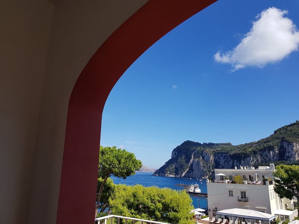 Palatium Mari Hotel 3/75