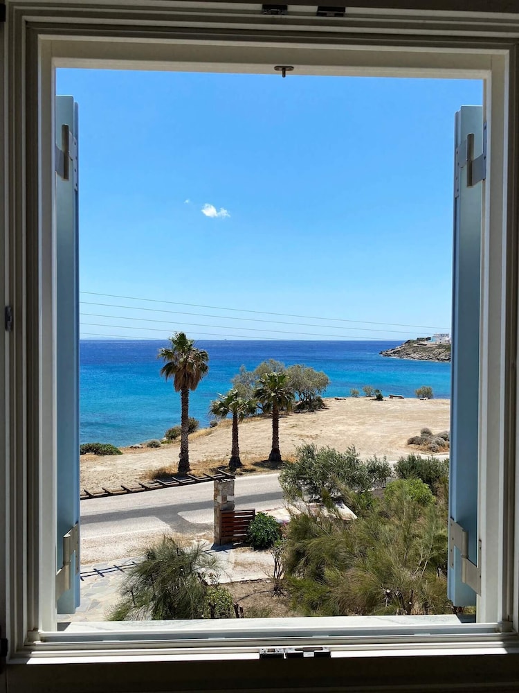 Agnadi Syros Studios & Rooms 38/50