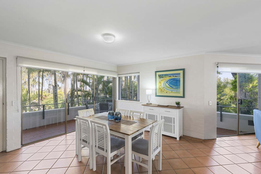 Noosa International Resort 54/66