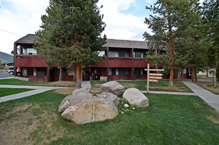Best Western Ptarmigan Lodge 70/72