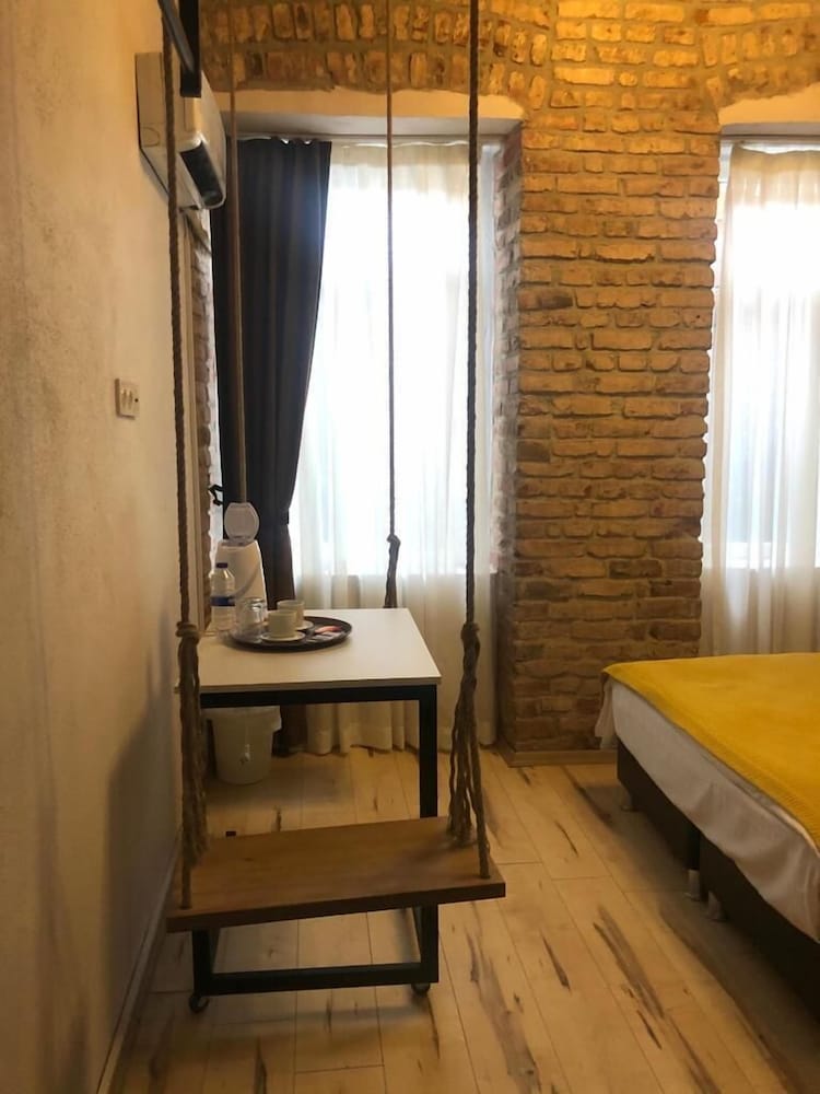 Aysa Hotel 42/58