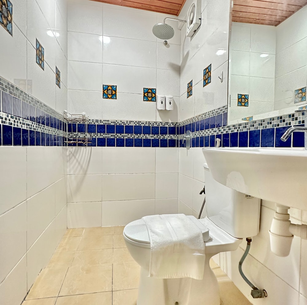Wayfarer Guest House 49/50