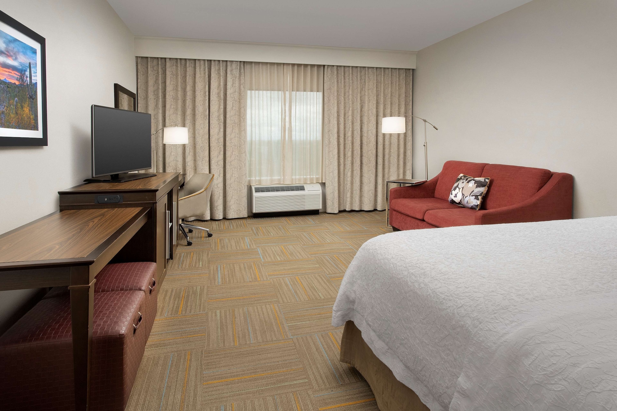ROOM, KING BED, SOFA