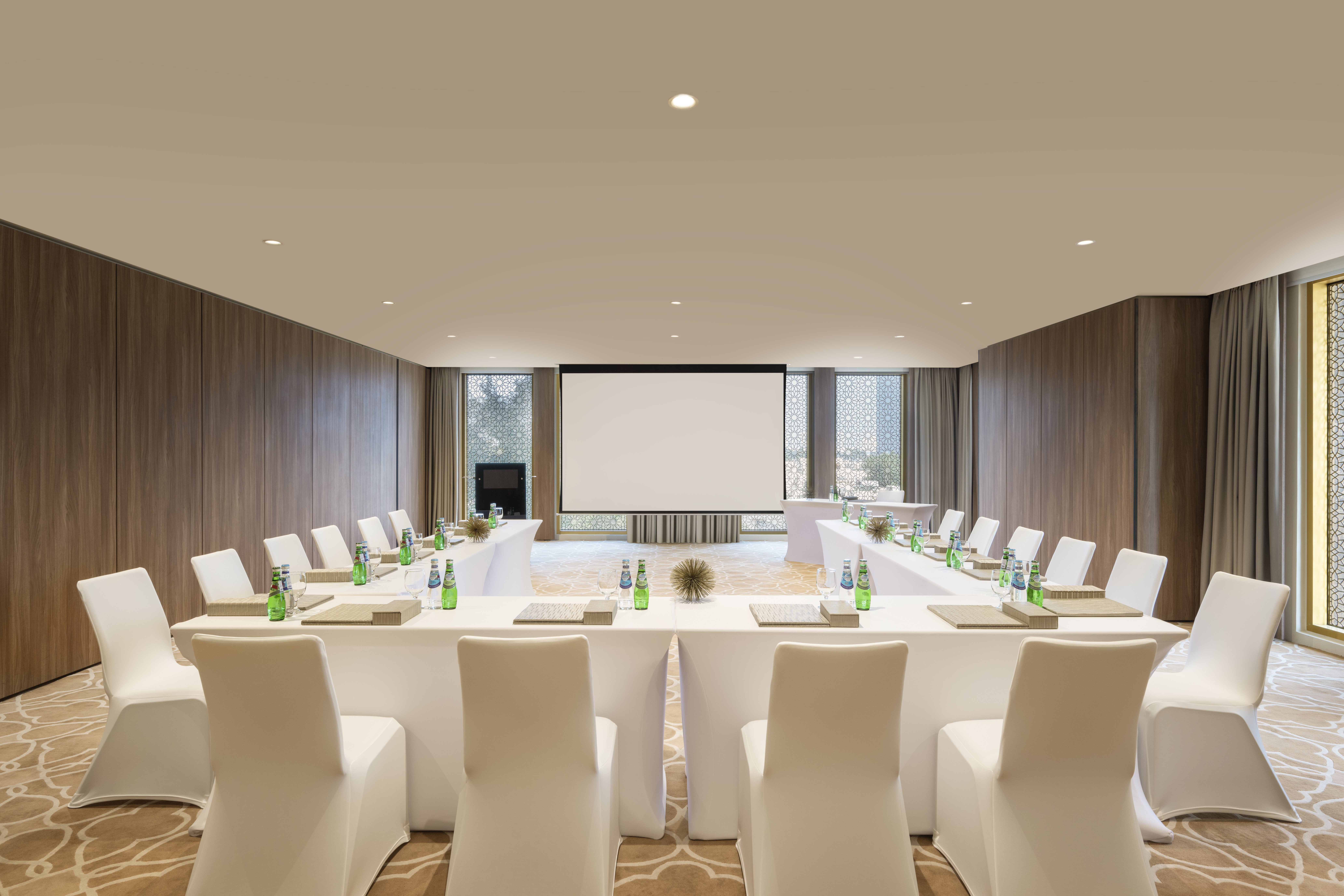 Voco Doha West Bay Suites 87/100