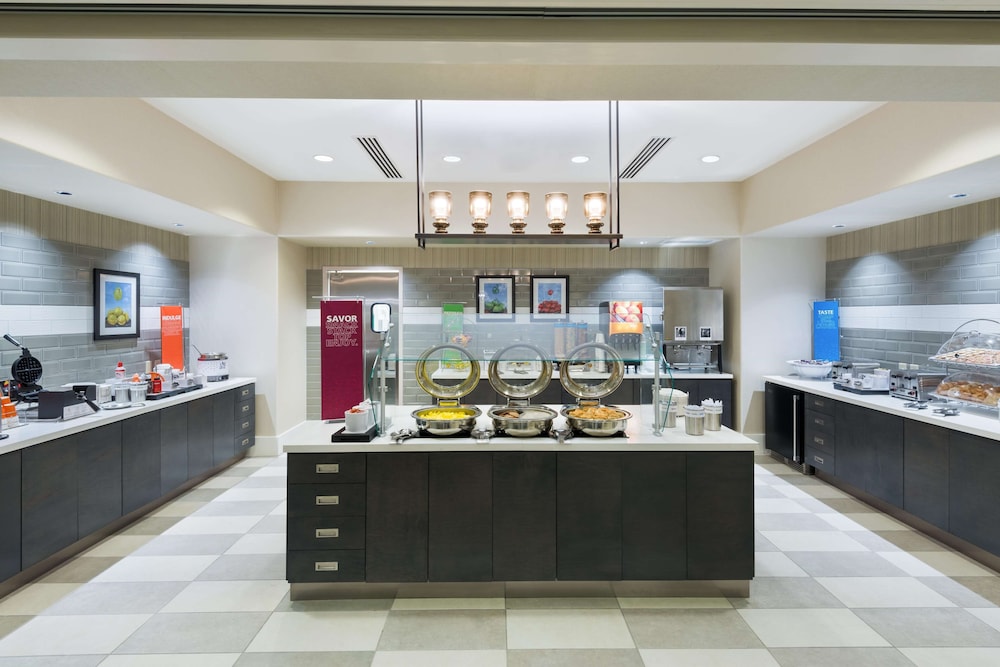 Hampton Inn & Suites Tampa Airport Avion Park Westshore 34/46