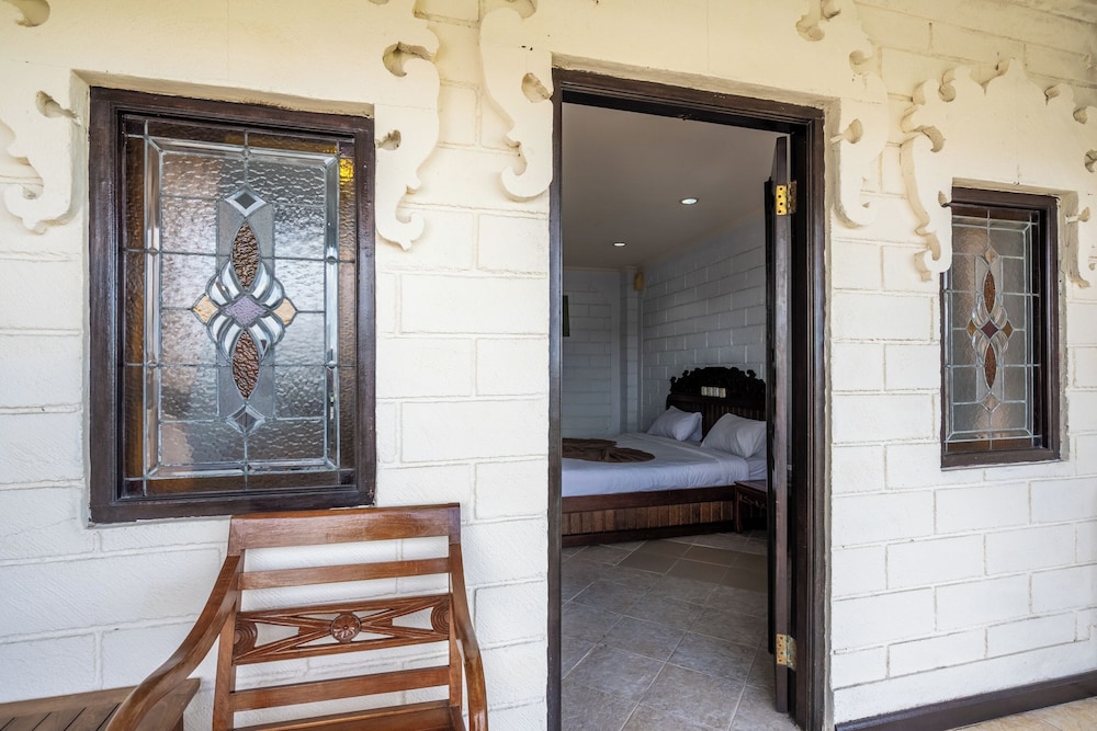 VILARISI HOTEL 12/57