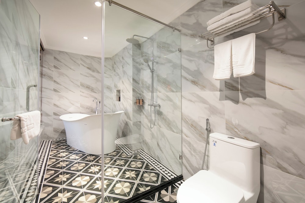 Acoustic Hotel And Spa 48/50
