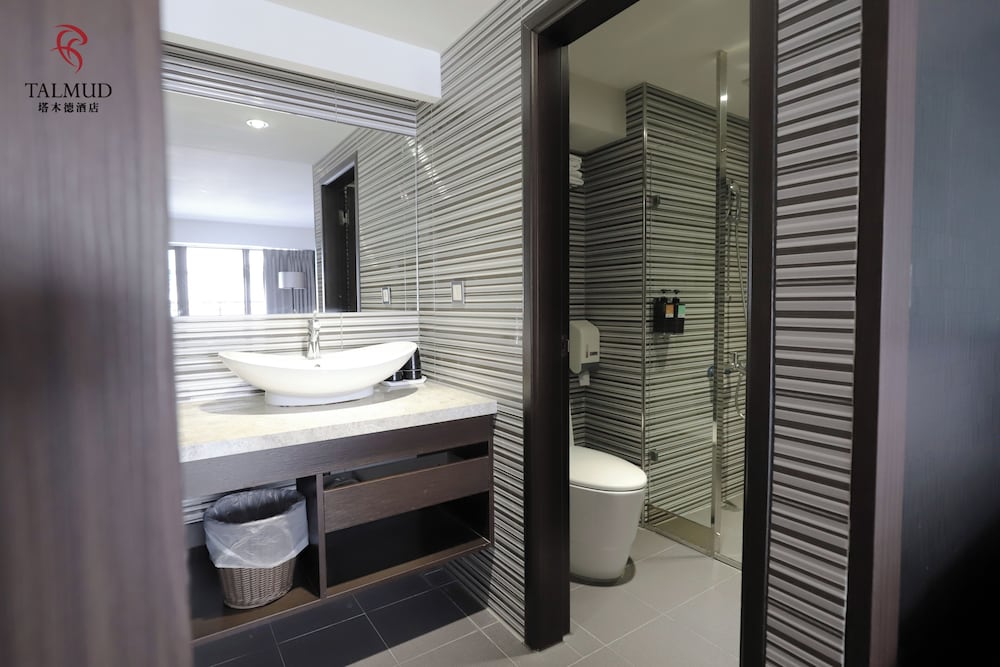 Talmud Hotel Yi Zhong Branch 49/50