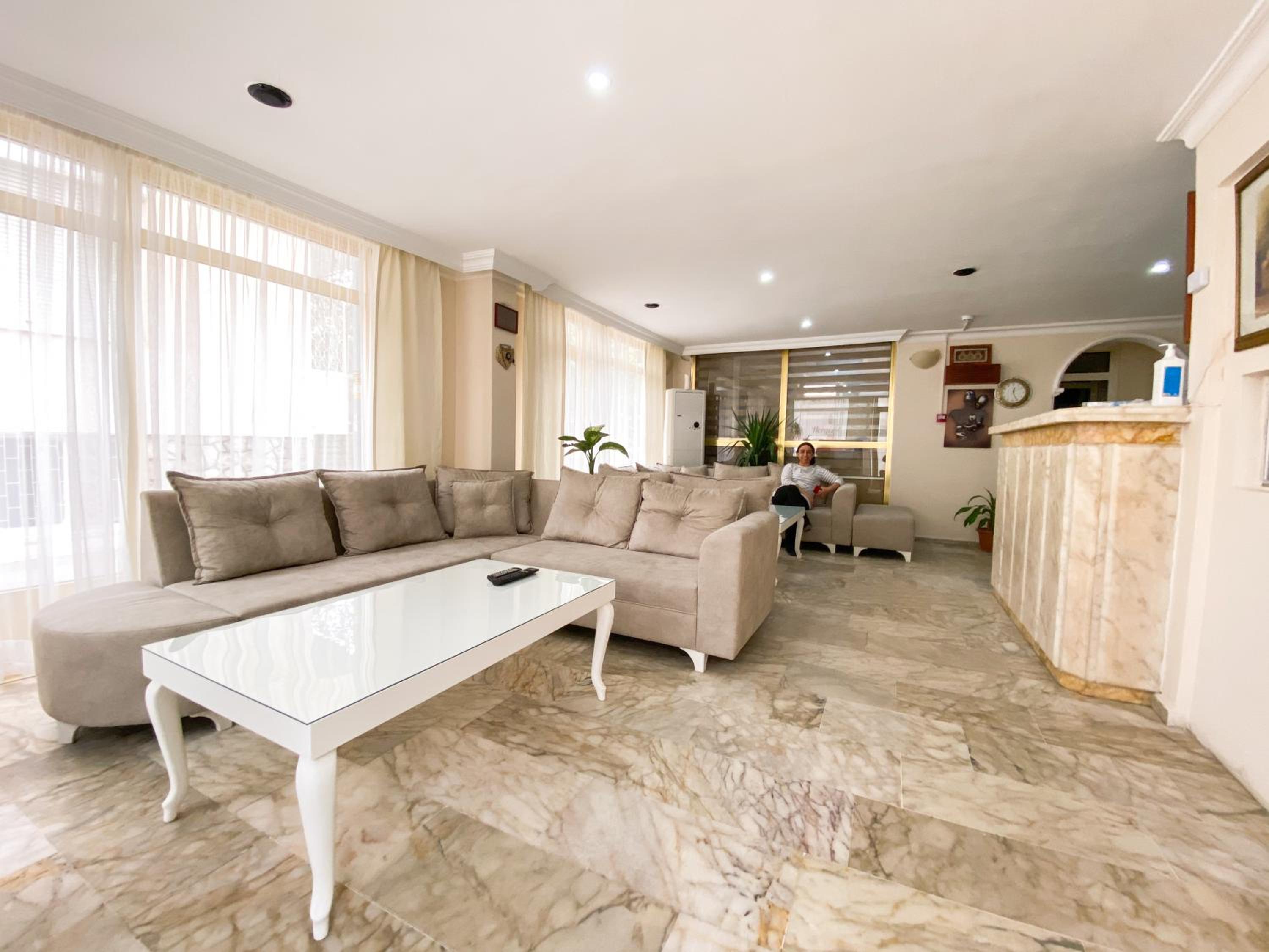 Nergiz Hotel 28/48
