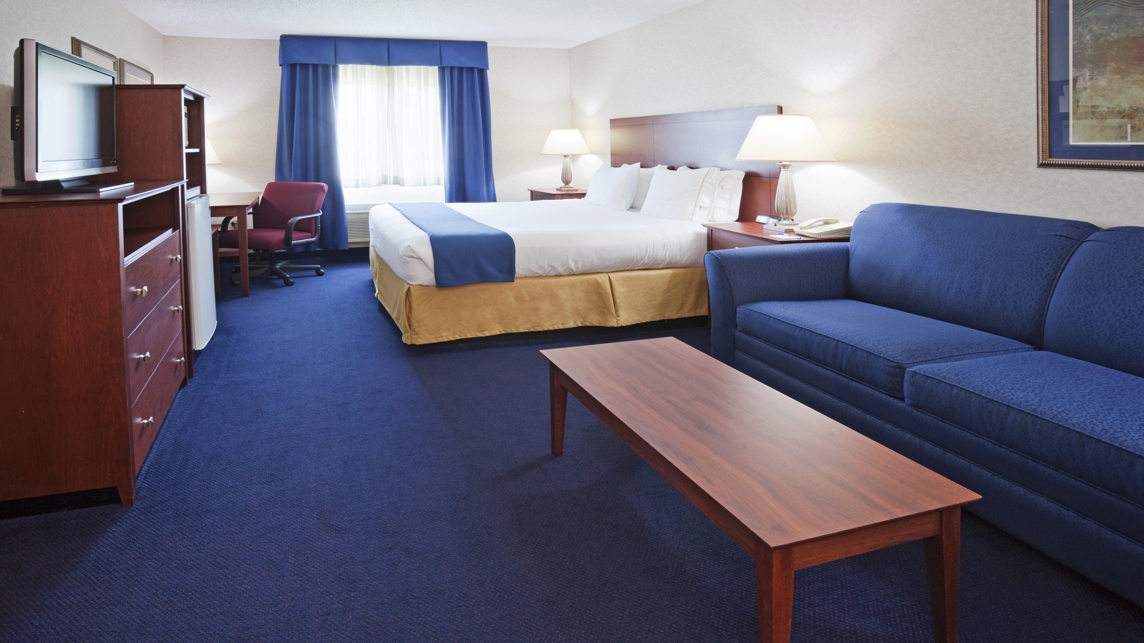Holiday Inn Express Deforest Madison Area, an IHG Hotel 22/65