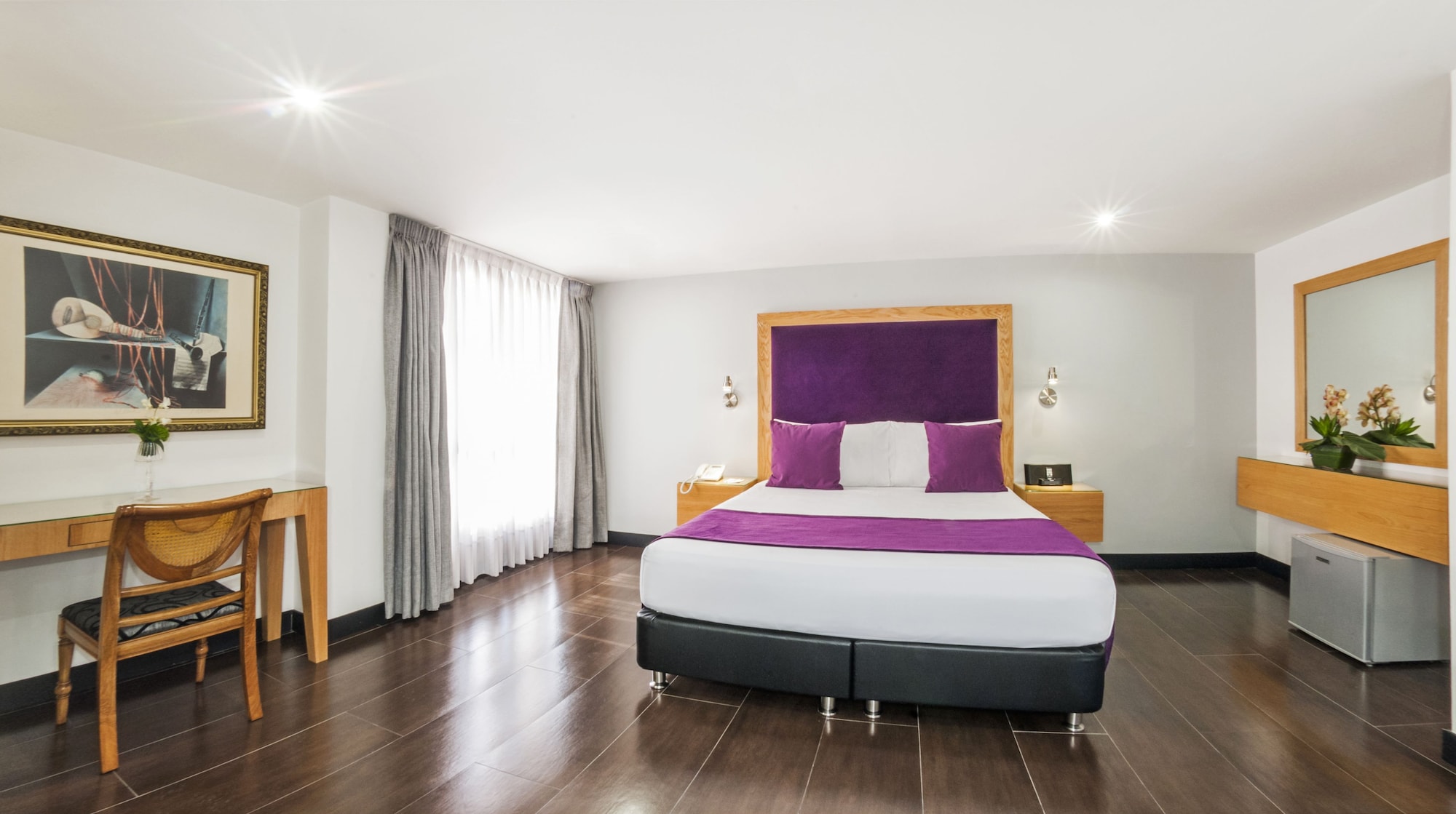 SUITE, QUEEN BED, TERRACE