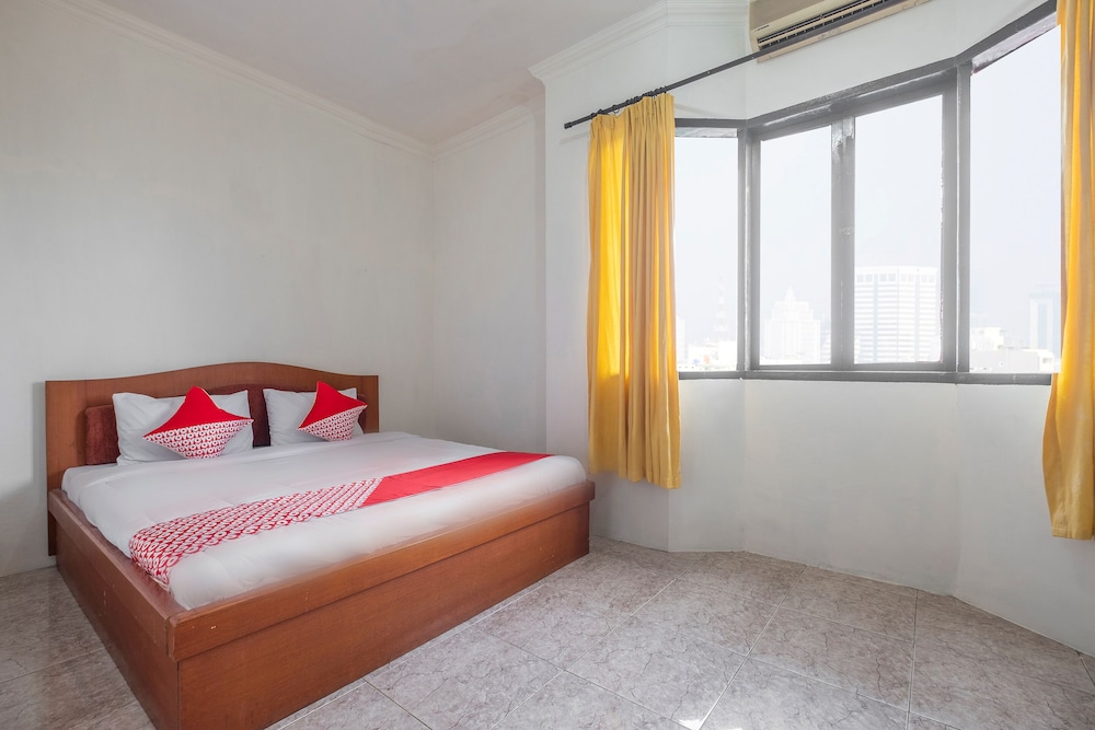Hotel O Transit 2 4/21