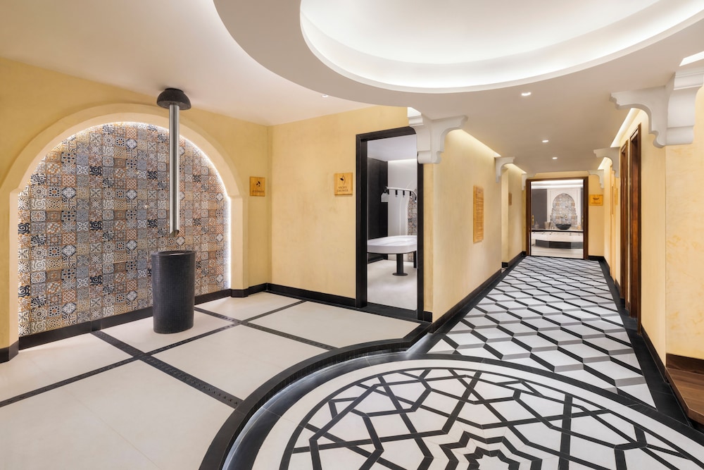 Taj Gandhinagar Resort and Spa 29/52