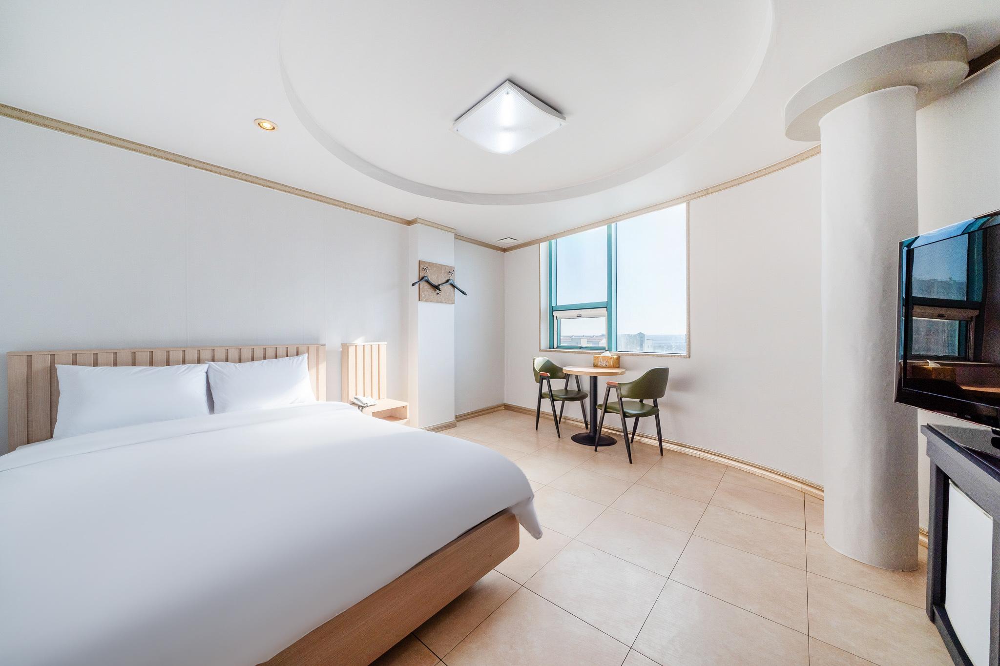 Jumunjin Hotel 15/26