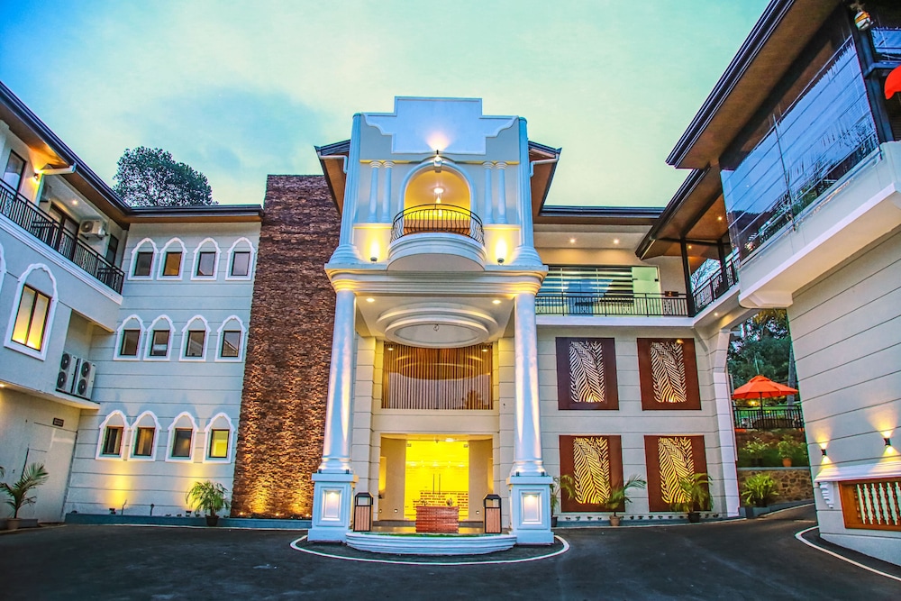 Royal Classic Nature Resort 5/57