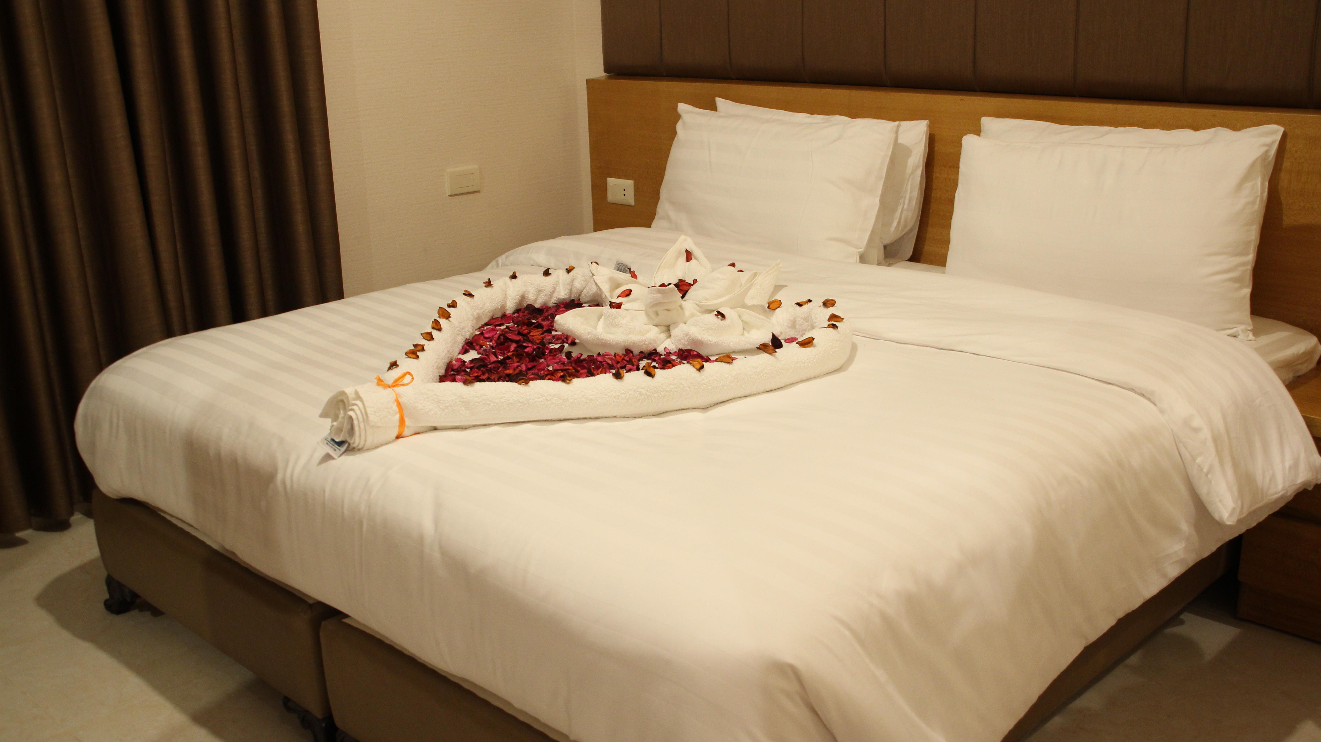 Big Ben Hotel Suites 14/42