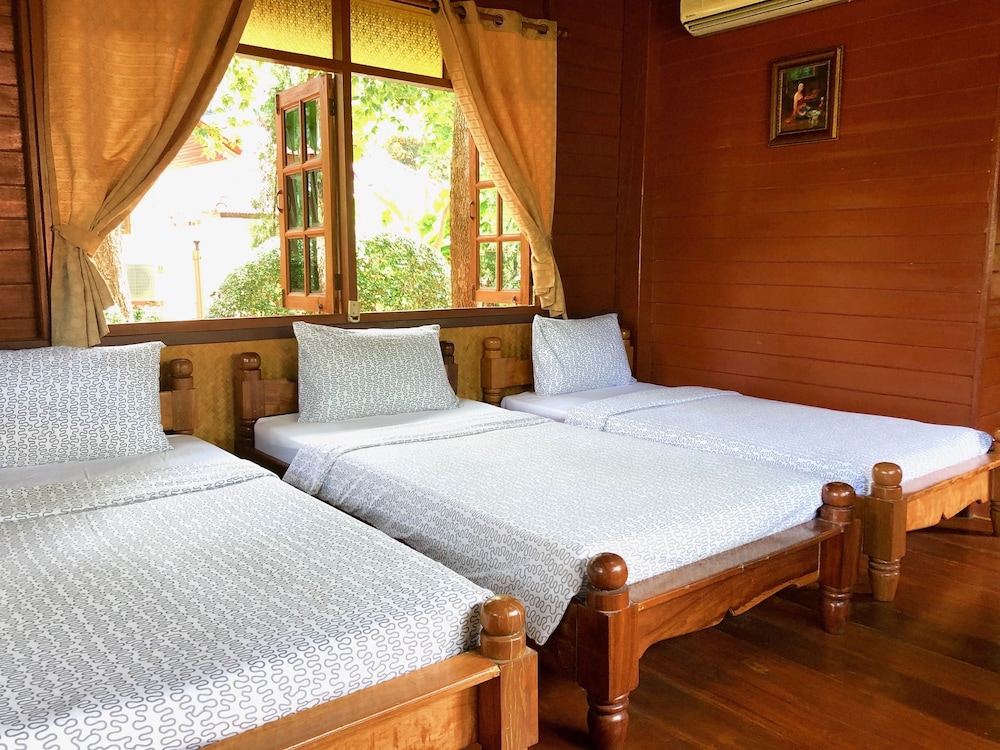 BAANPUFA RESORT 24/80