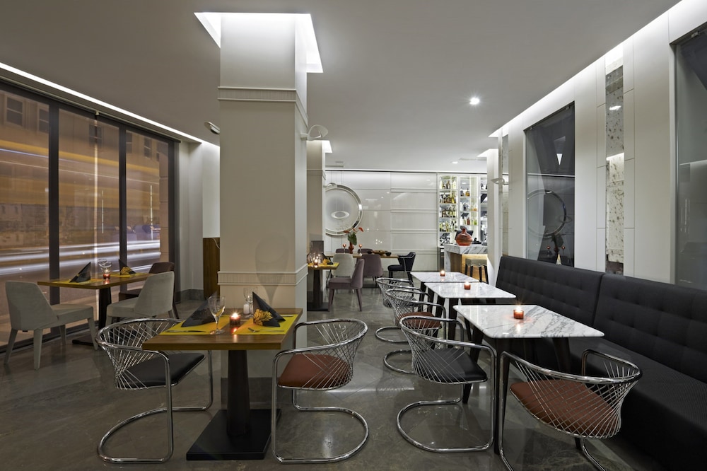 Four Points Flex by Sheraton Istanbul Taksim Square 47/54