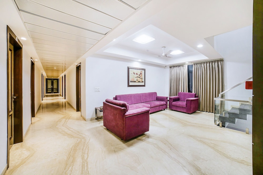 Fabhotel Sapphire Inn Mansarovar 32/50
