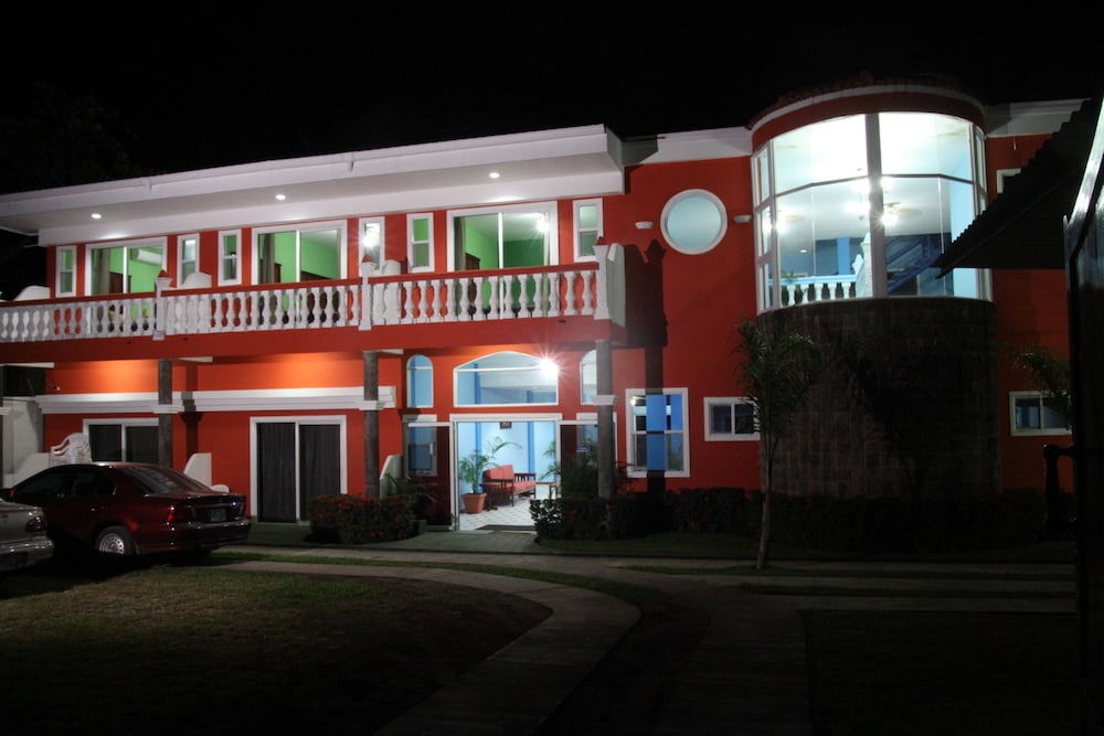 SABAS Beach Resort 6/66