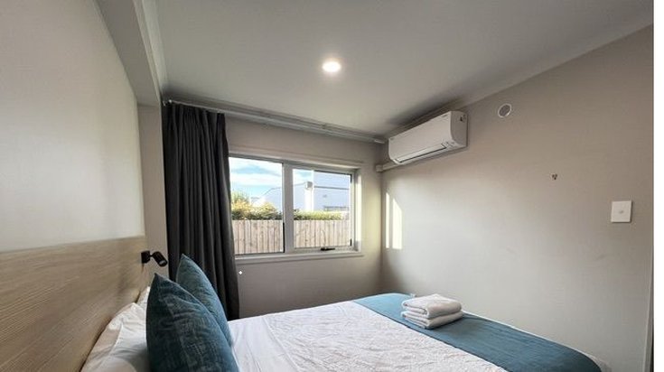 استوديو قياسي، Mountain View Motel 3/4