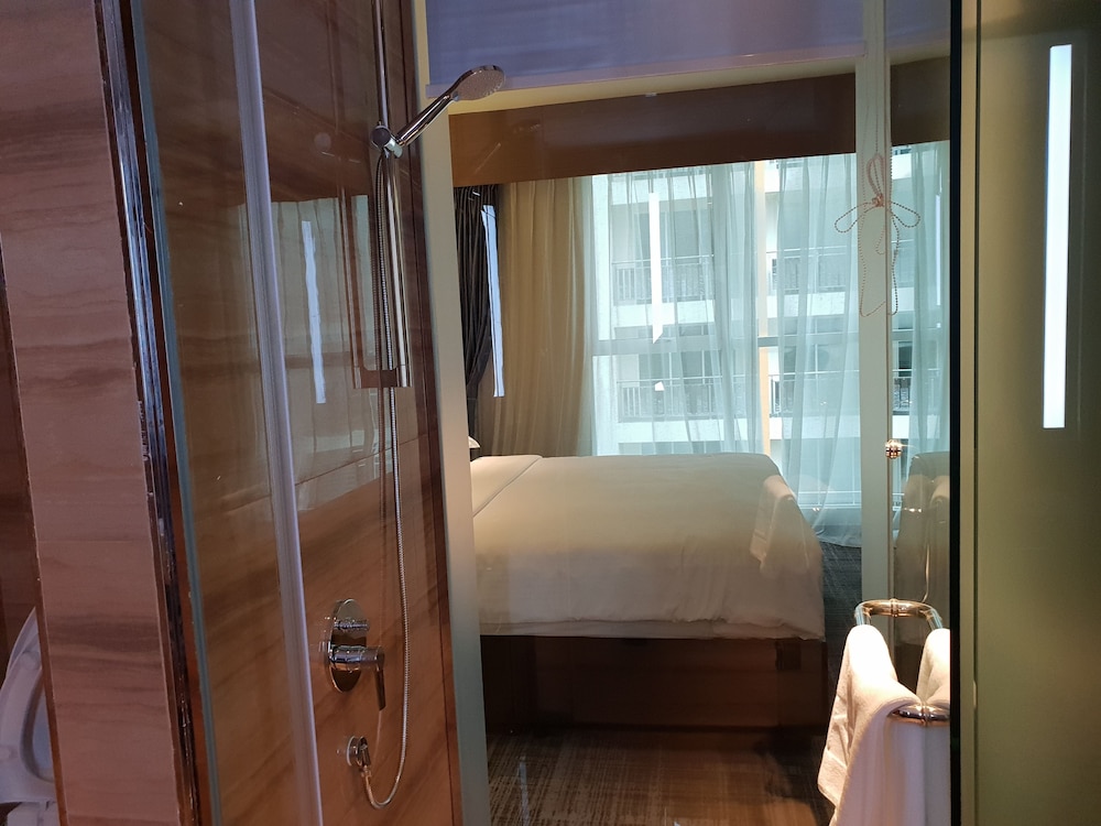 Ksl Hot Spring Resort 60/60