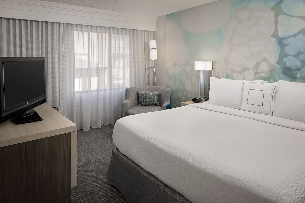Room at Courtyard By Marriott Houston Westchase, HOUSTON - TX