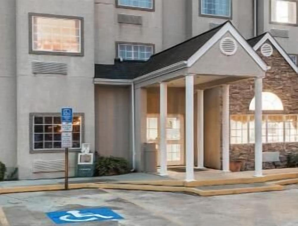 Quality Inn & Suites Robbinsville NC 4/37