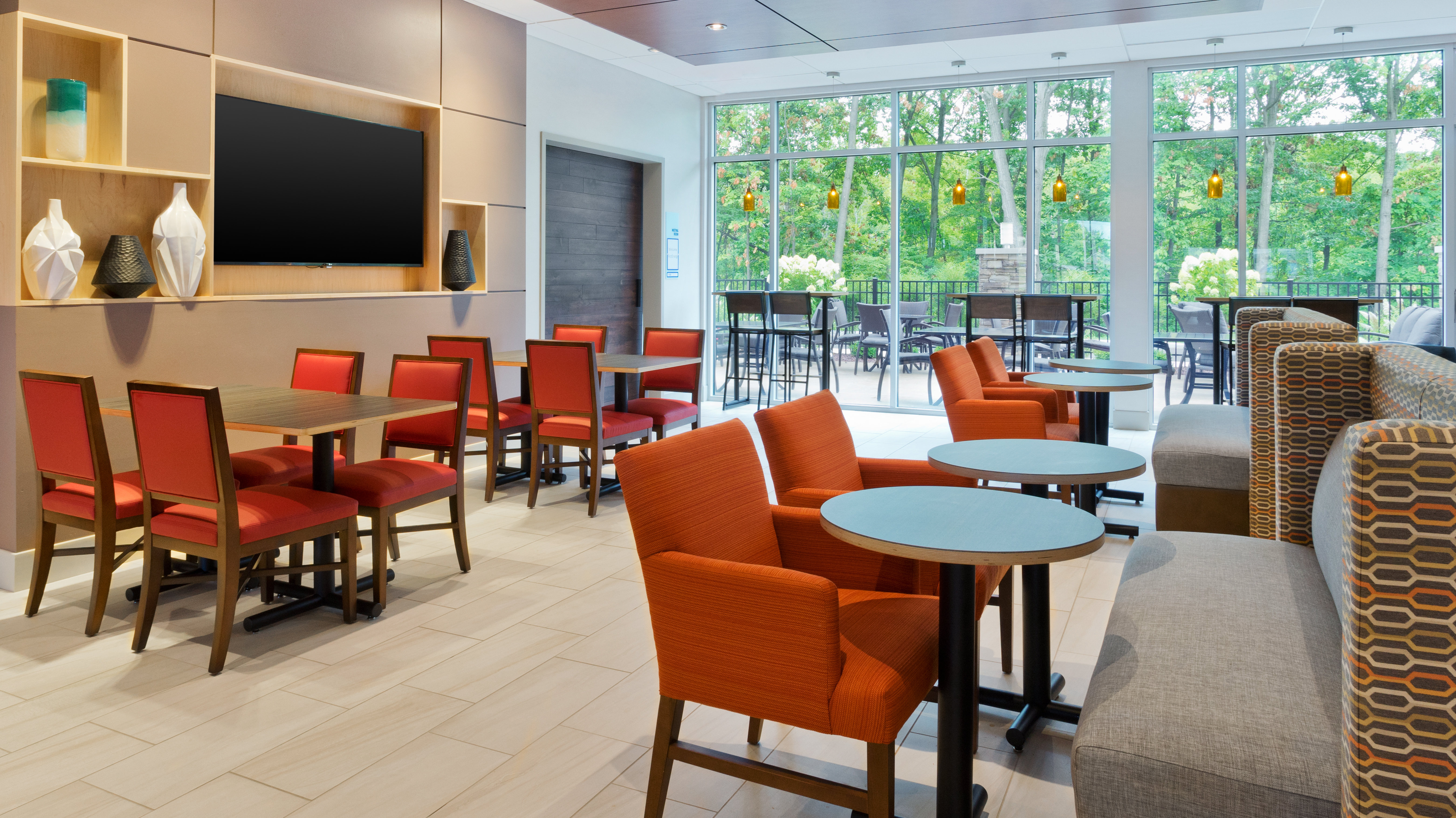 Holiday Inn Express Suites Medina 33/46