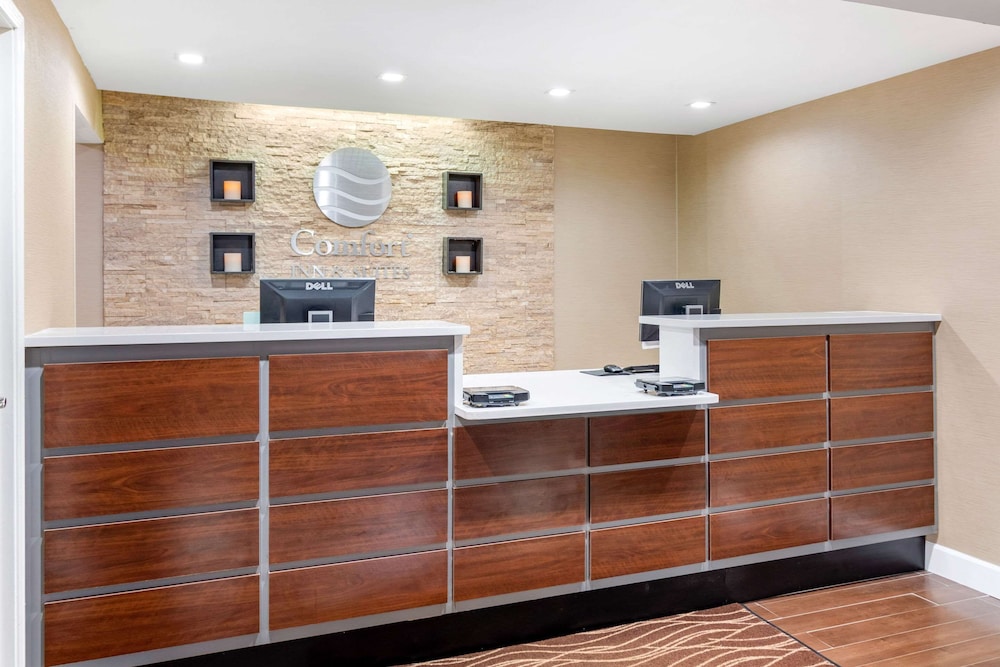 Comfort Inn And Suites Macon 6/40