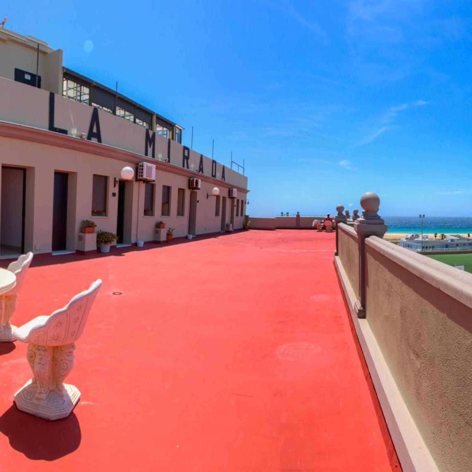 Hotel La Mirada 50/57