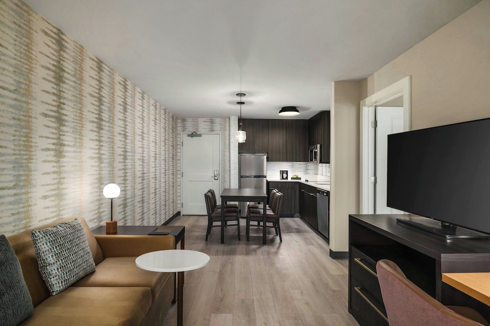 Residence Inn By Marriott Navarre Waterfront 21/43