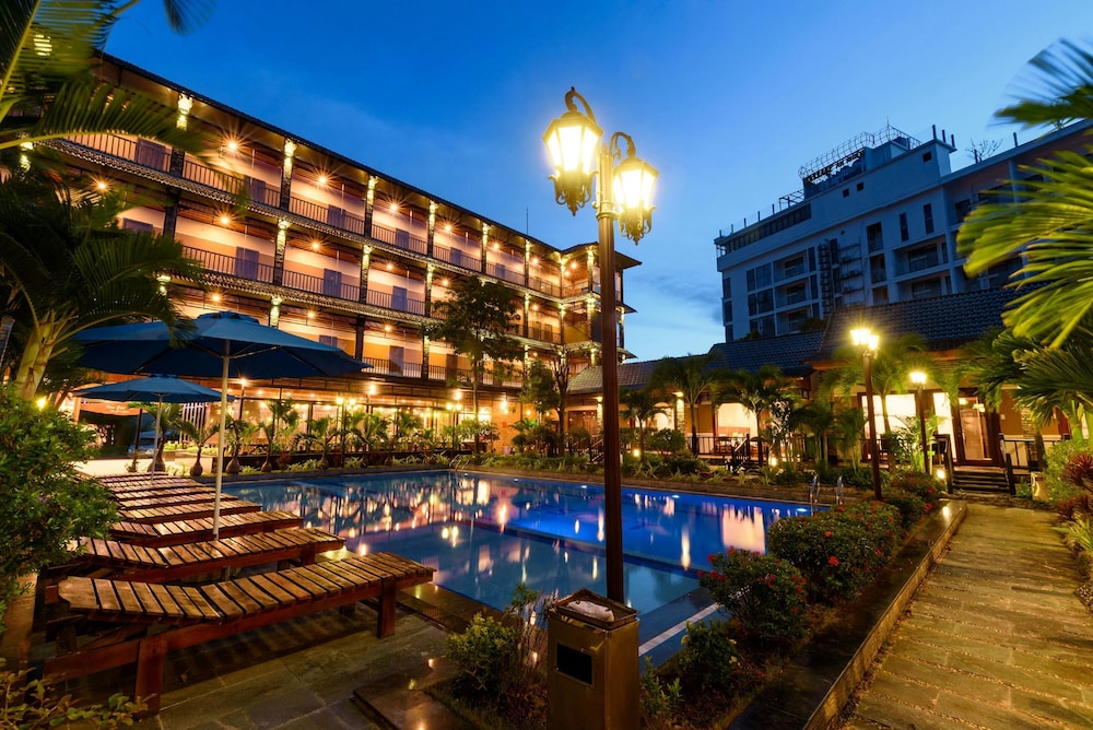 Ahaveda Resort 53/56