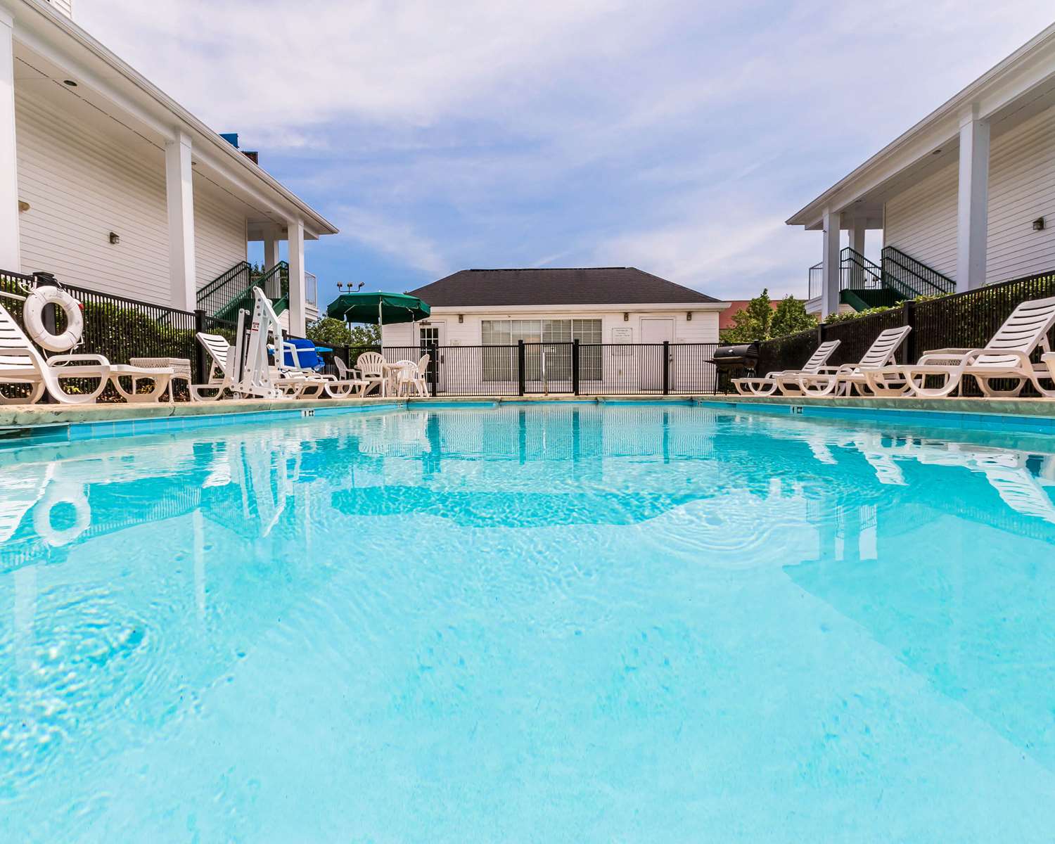 Quality Inn Trussville I-59 exit 141 6/34