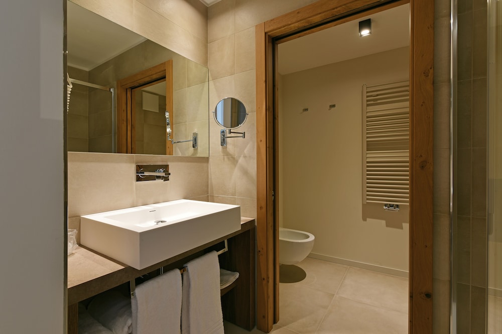 Dolomeet Boutique Hotel 43/50