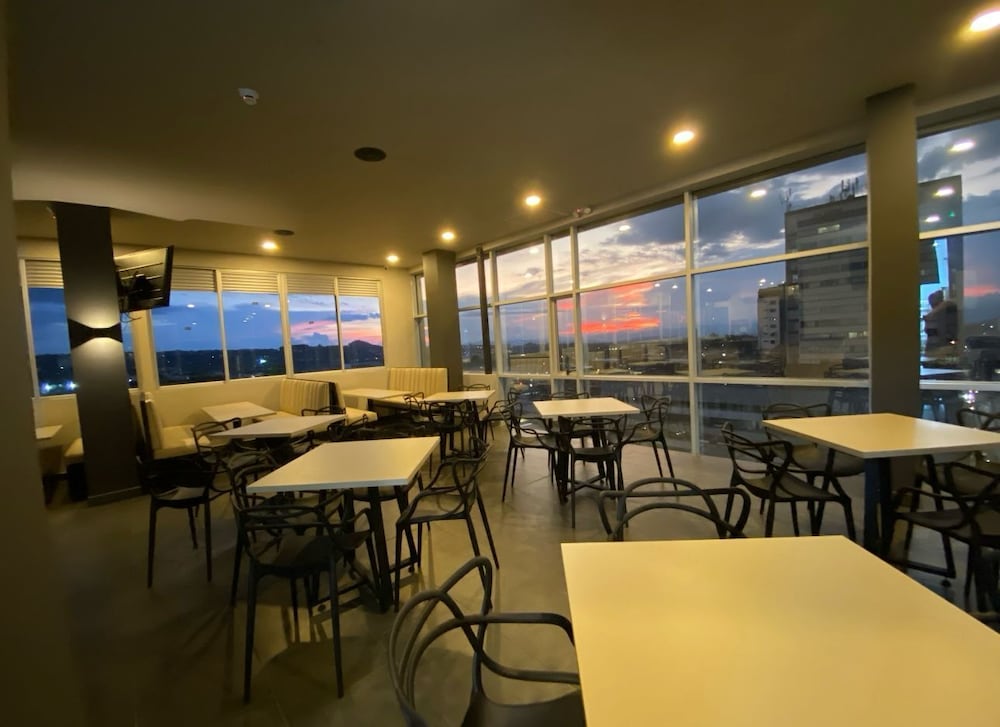 Giluxe Hotel Pereira 25/36
