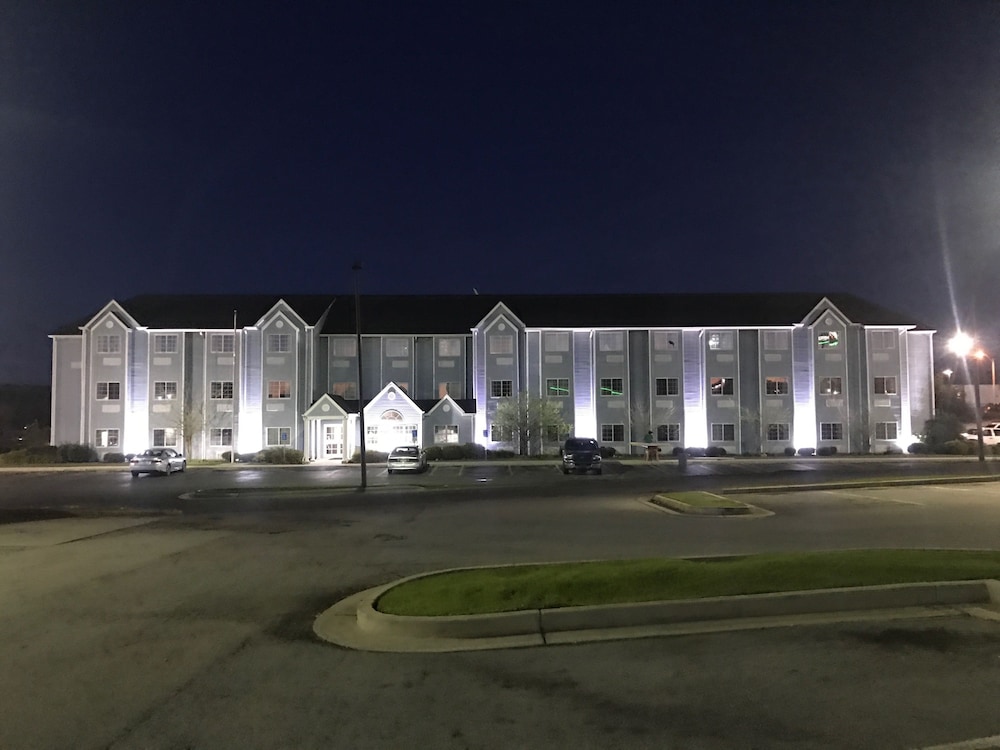Microtel Inn & Suites by Wyndham Meridian 3/23