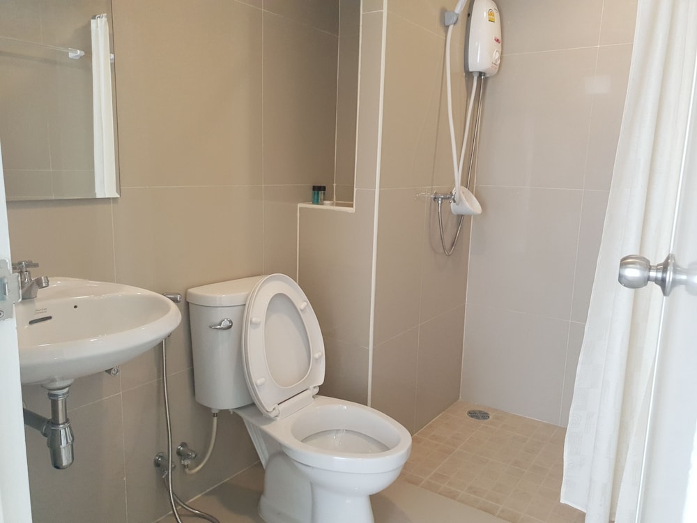 iResidence Hotel Pathumthani 48/50