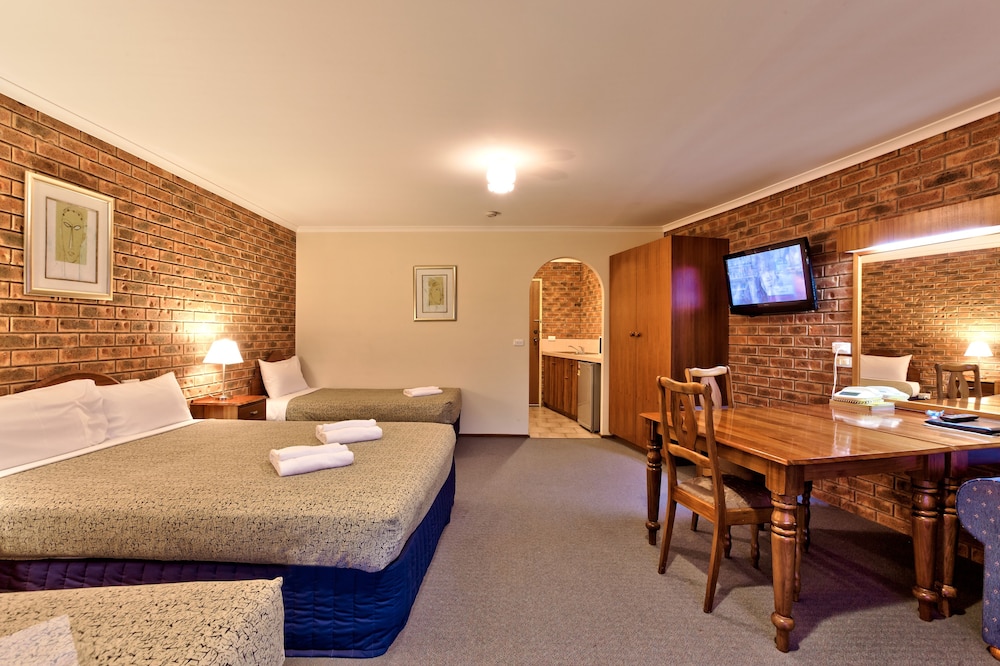 Hume Country Motor Inn Albury 12/48