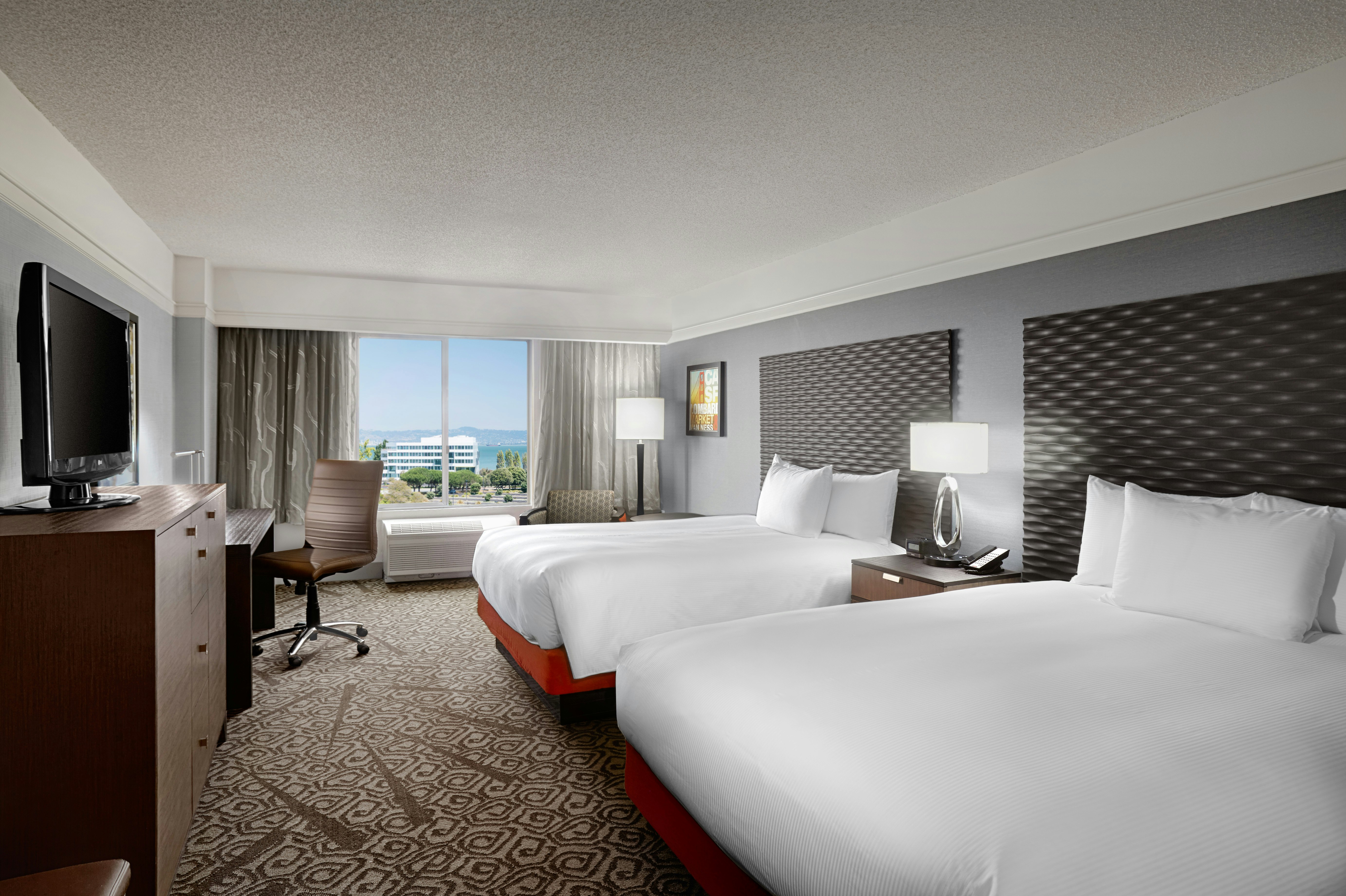 Room, 2 Queen Beds, Bay or Marina View