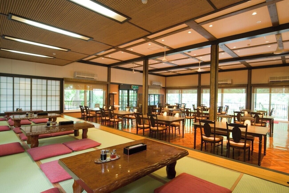 Shimobe Hotel 56/67