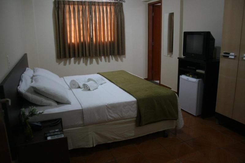 PINHEIROS HOTEL 27/57