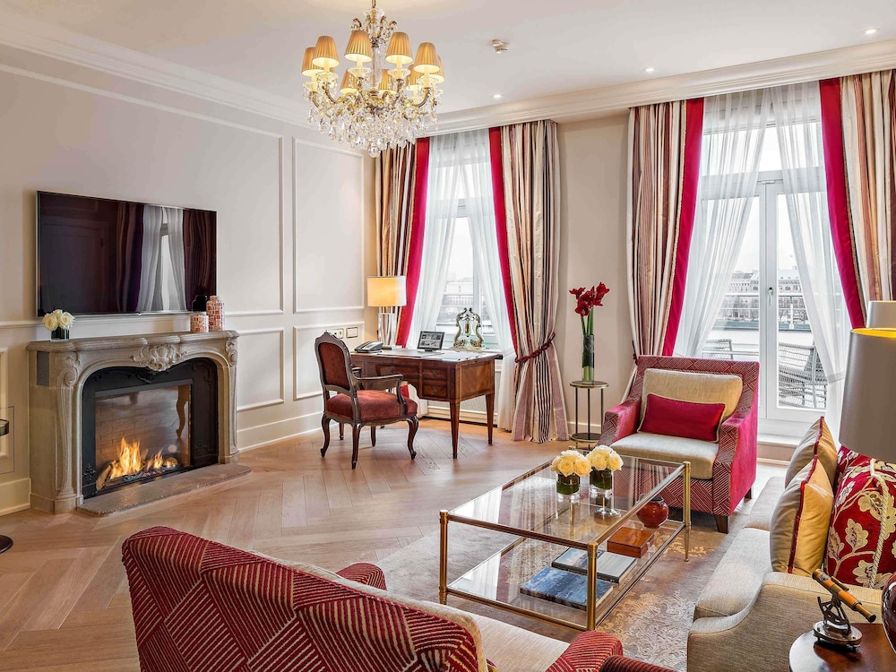 Fairmont Vier Jahreszeiten 56/75