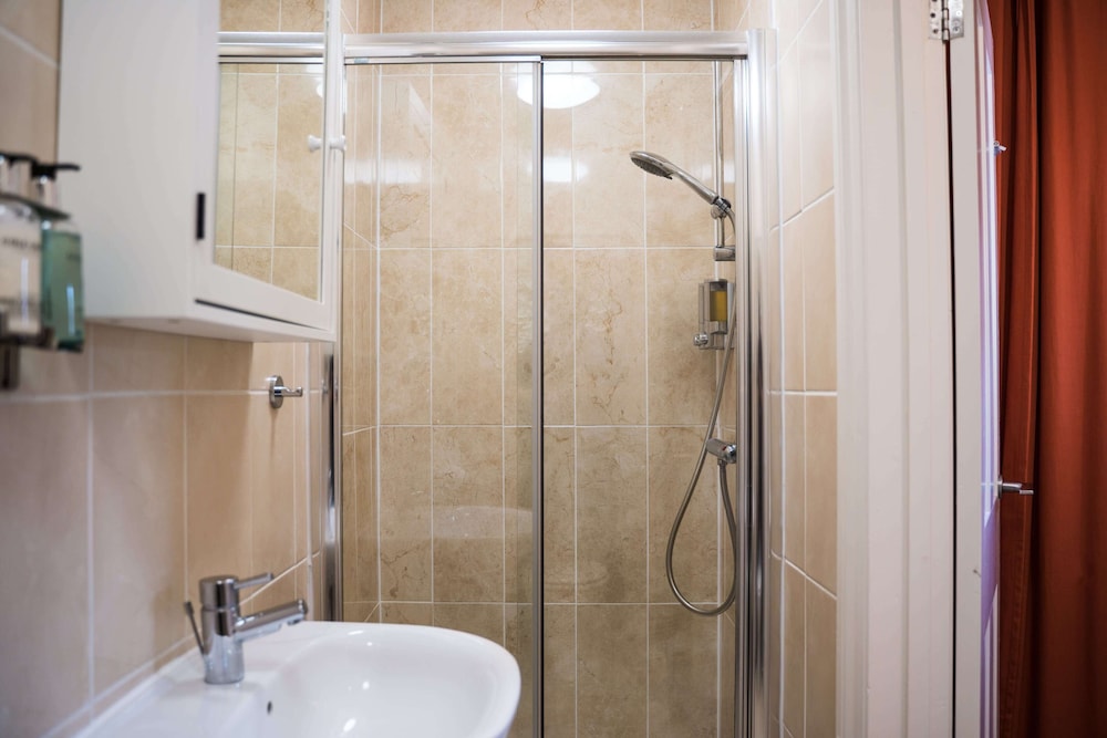 Trinity Mews 42/50