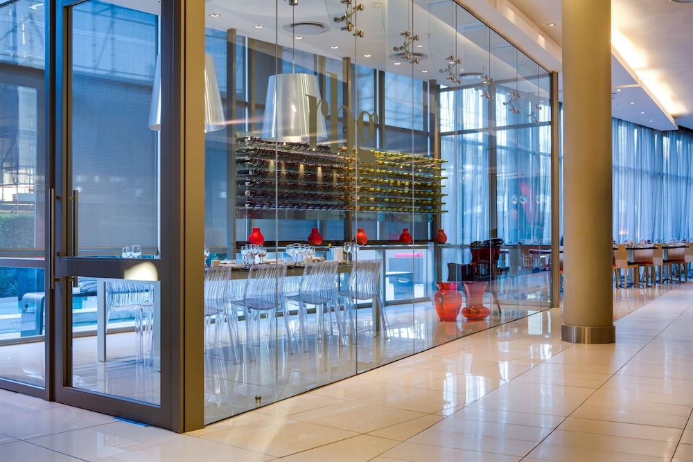 Park Inn Sandton Hotel 46/54