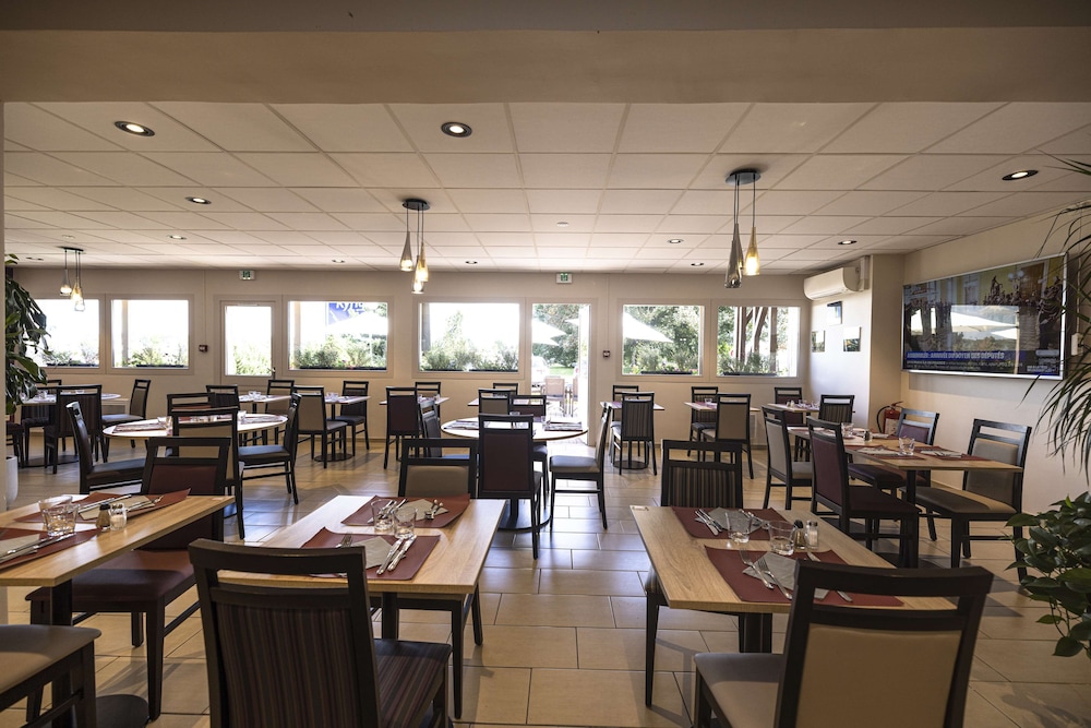 Kyriad Chateauroux 22/37