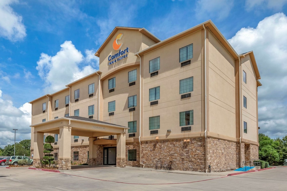 Comfort Inn & Suites Paris 1/33