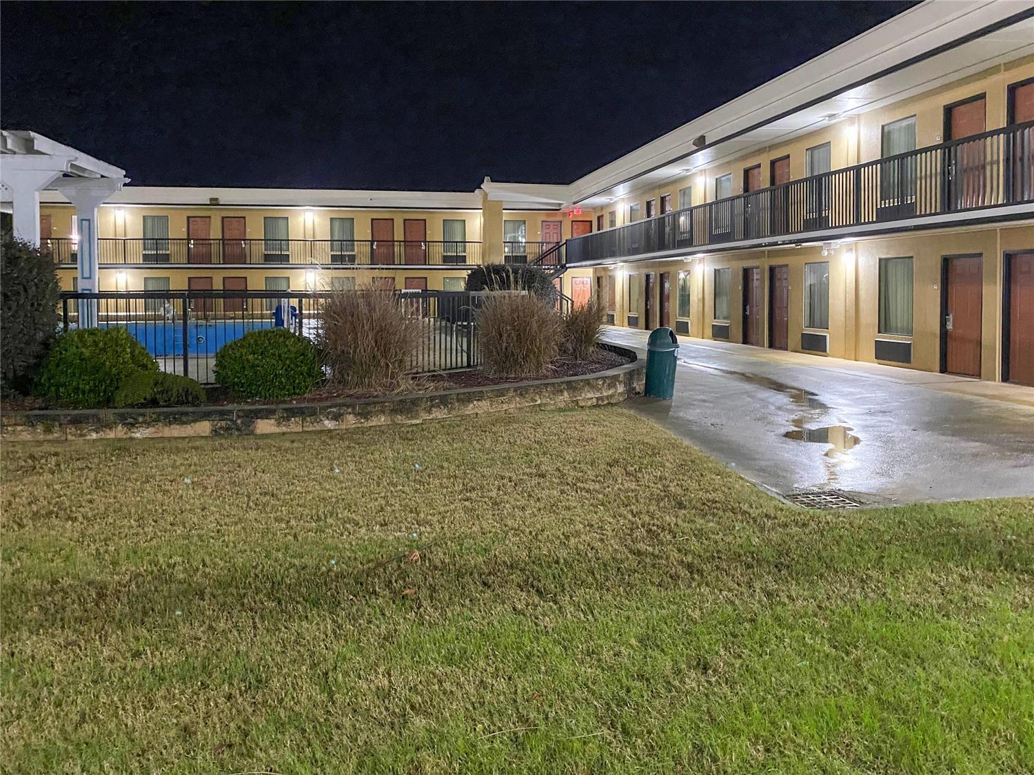 Quality Inn Elizabeth City near University 43/44
